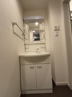 【洗面所】 | リブリ・ラヴィアンローズ・国立