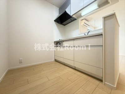 【キッチン】 | アヴェイル淡路・旭化成ヘーベルメゾンHEBEL HAUS | キッチンでお料理をお楽しみください