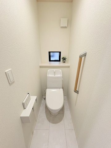 三郷市戸ケ崎5丁目　新築戸建　全10棟　F号棟のトイレ|同施工会社の参考写真になります。