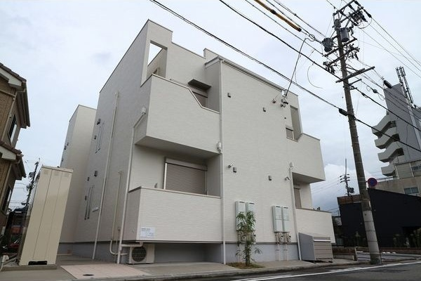 GRANDTIC KRS IIの外観