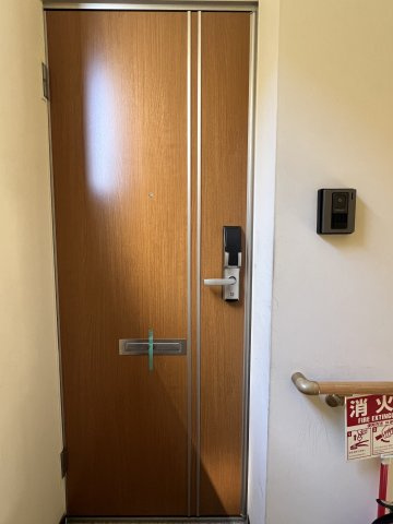コーポラス手形の玄関|玄関ドア