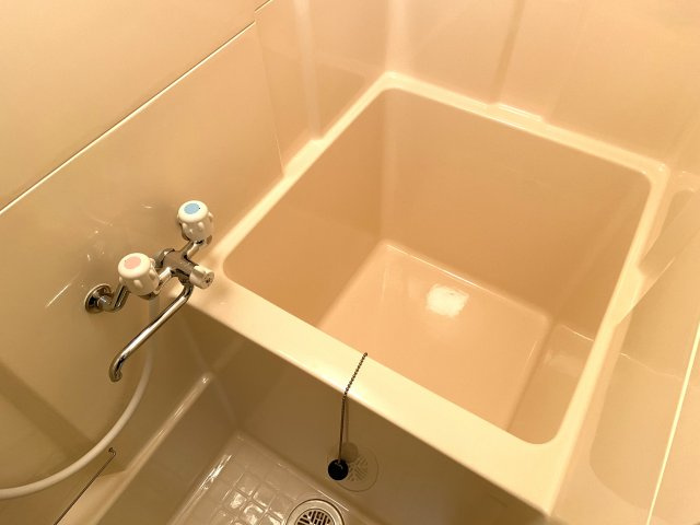 コーポラス手形の浴室