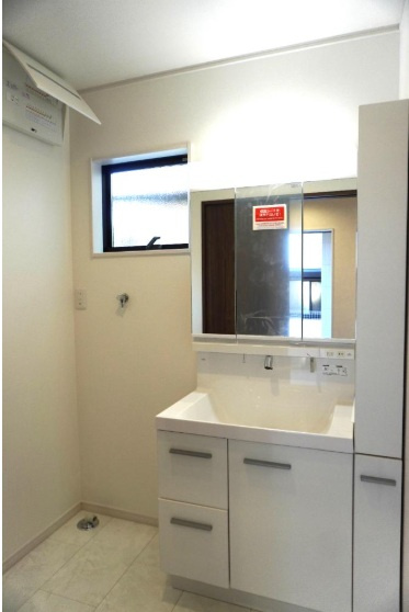 明石市朝霧町2丁目の独立洗面台