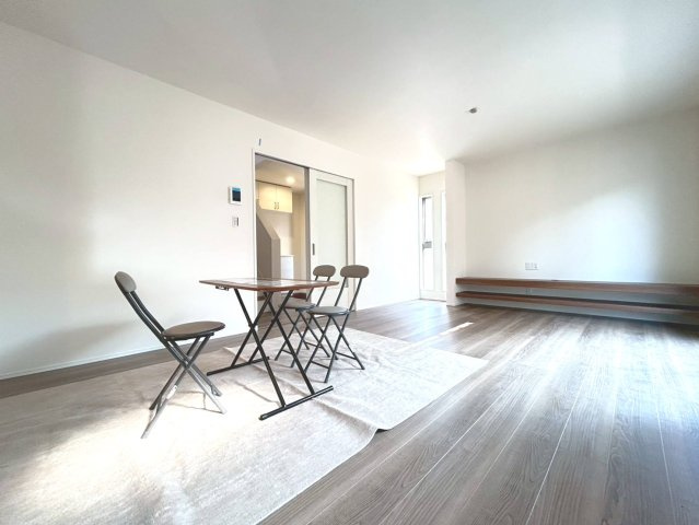 リーブルガーデン　一宮市大毛向野　全1区画分譲の前面道路含む現地写真|「現地（2025年12月15日）撮影」　
■前面道路　
■ヤマダ不動産　株式会社リライフ