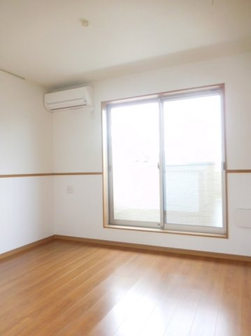 エスト野口町の居間・リビング