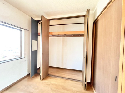 【収納】 | 吹田市岸部北４丁目中古戸建 | エイブル売買事業部では、箕面市・豊中市・吹田市・池田市・茨木市・高槻市の北摂エリア全域で、物件のご紹介を致しております。北摂エリアにて購入物件をお探しの際は、当社までお問合せ下さいませ。