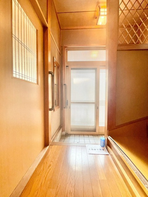 【内装】 | 吹田市岸部北４丁目中古戸建 | 物件を比較検討したいお客様には、「物件比較見学プラン」をご用意しております。こちらの物件だけでなく、お客様の希望に沿った物件を、いくつかまとめてご案内させて頂きます。