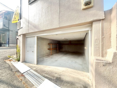 【駐車場】 | 吹田市岸部北４丁目中古戸建 | こちらのサイトに掲載されている全ての物件が、当社にてご紹介可能です！気になる物件がありましたら、弊社スタッフまでお気軽にお問合せ下さいませ。