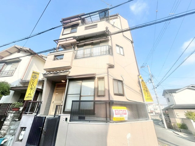 【外観】 | 吹田市岸部北４丁目中古戸建 | 現在ご返済中のカーローン・カードローン・教育ローンなどを住宅ローンに一本化したり、家具家電購入費用・引越し費用を住宅ローンと組み合わせるなど、お客さまにメリットの多い住宅ローンのご提案が可能です。