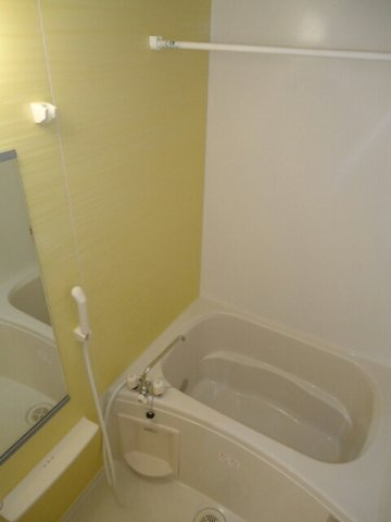 クラールⅡの浴室|きれいなお風呂です