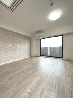 GRAN DUKE栄elimaの居間・リビング