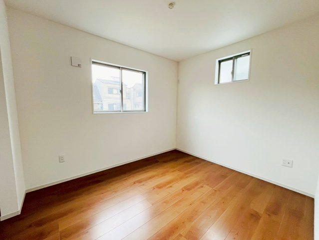 羽束師鴨川町１１号地