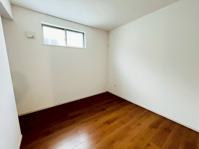 羽束師鴨川町１１号地