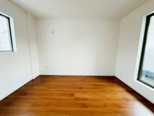 羽束師鴨川町１１号地
