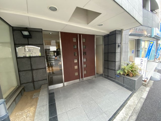 プレール麻布十番のエントランス|ゆとりのあるエントランスです