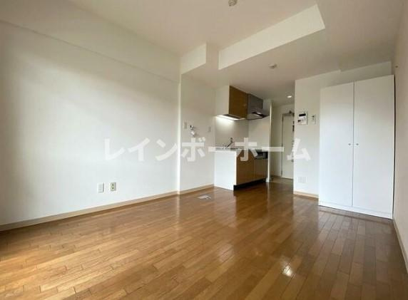 CLUB ORIENT BLD No141 YACHIYODAI の居間・リビング