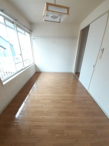 フラットAⅡの寝室