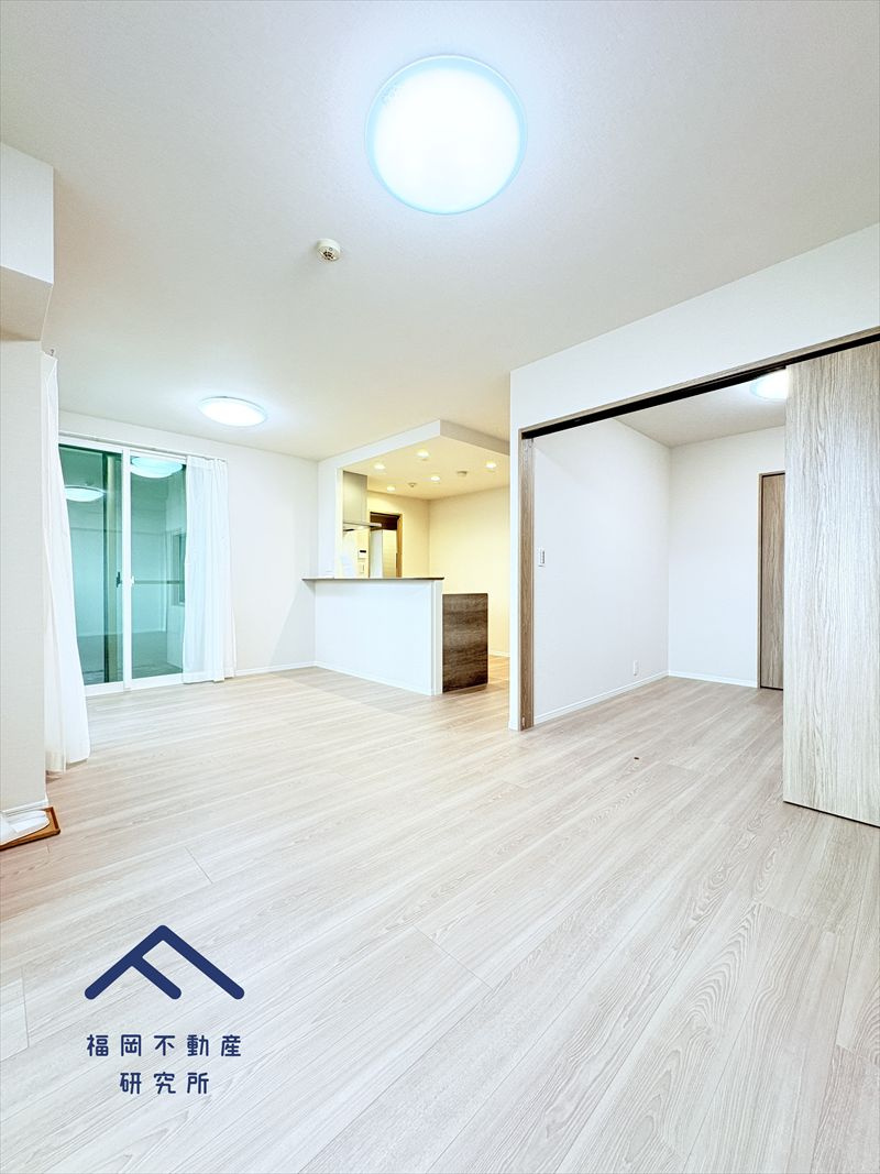 アーサー箱崎公園パークビューの居間・リビング