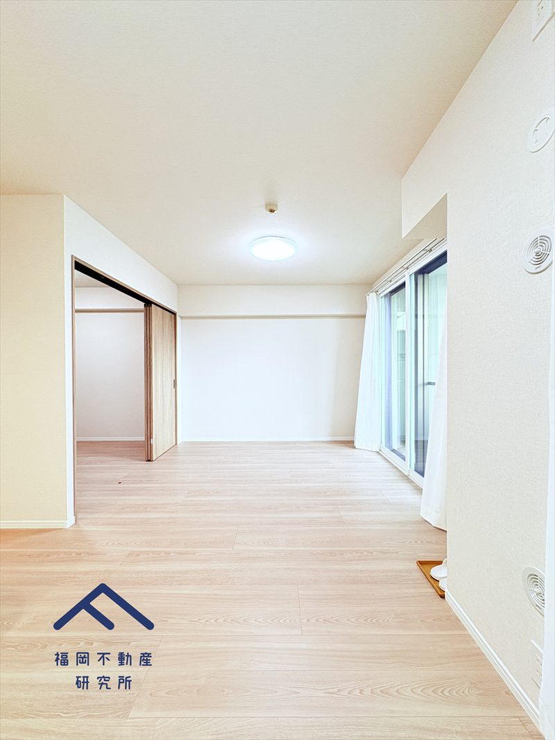 アーサー箱崎公園パークビューの居間・リビング