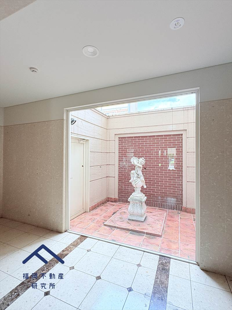 アーサー箱崎公園パークビューのエントランス