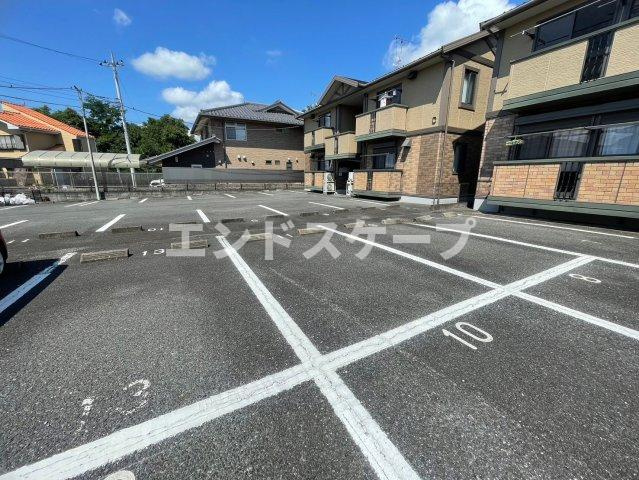 ウィルモア　Ｂの駐車場|高崎、前橋、伊勢崎エリアのお部屋探しはエンドスケープまで！お客様の理想お聞かせ下さい♪