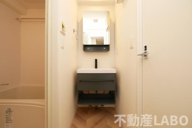 セレニテ難波ミラク参番館の洗面所