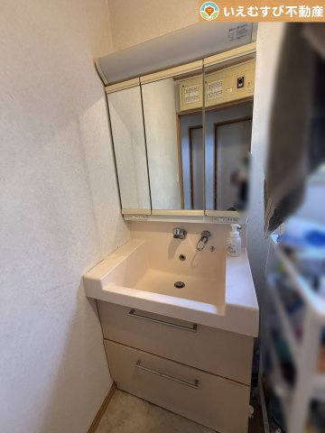 ふじみ野市亀久保　中古戸建の独立洗面台