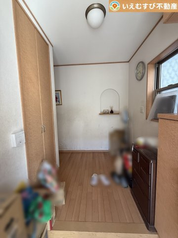ふじみ野市亀久保　中古戸建の玄関