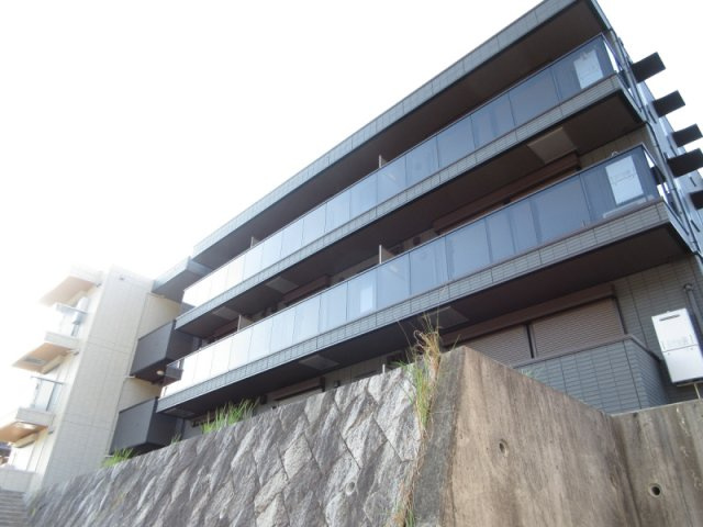 ザ・アパートメント谷上