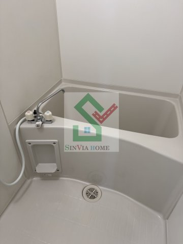 スターティングポイント柳沢の浴室