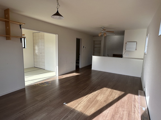 【居間・リビング】 | 各務原市鵜沼各務原町5丁目