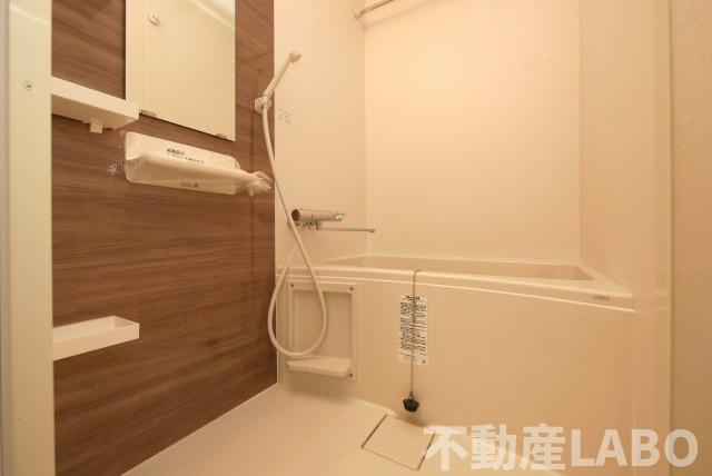 セレニテ難波ミラク参番館の浴室