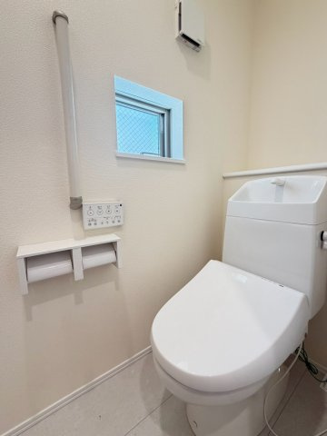 静岡市葵区田町７期　新築戸建　全７棟　C号棟のトイレ