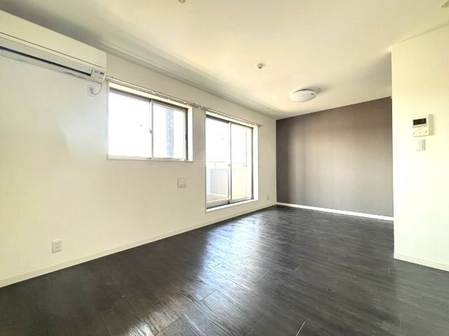 ステラウッド道明寺Ⅱの洋室