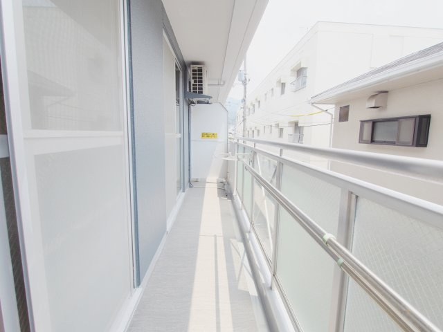 ヨシミマンションのバルコニー