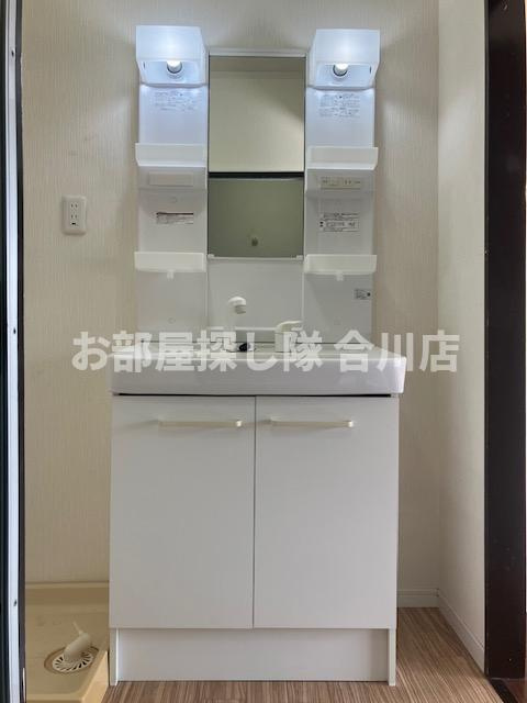 大屋ビルの独立洗面台