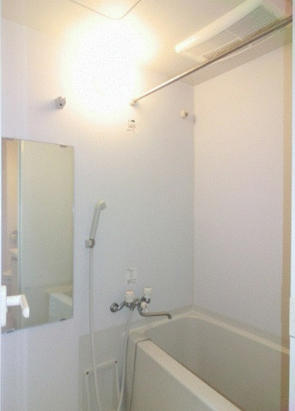 メインテラス上野の浴室