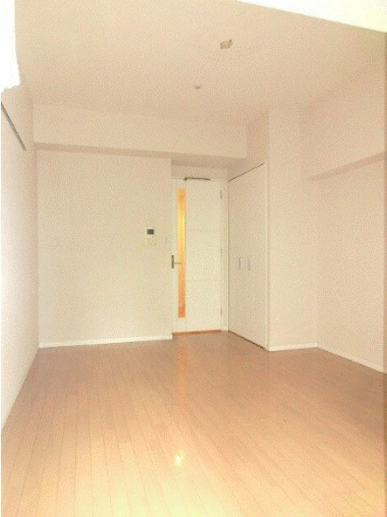 メインテラス上野の居間・リビング