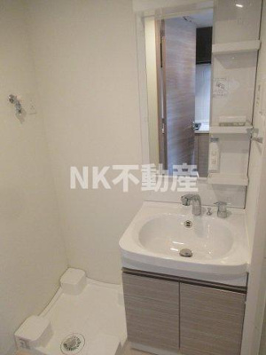 【洗面所】 | S-RESIDENCE小阪azure（河内小阪賃貸） | 使いやすい洗面所です