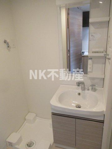 【洗面所】 | S-RESIDENCE小阪azure（河内小阪賃貸） | 使いやすい洗面所です