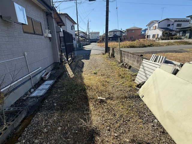 日光市森友　戸建の駐車場