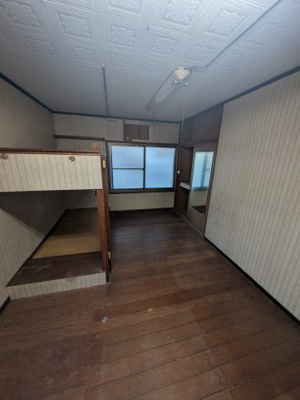 【洋室】 | 下坂部店舗付住宅