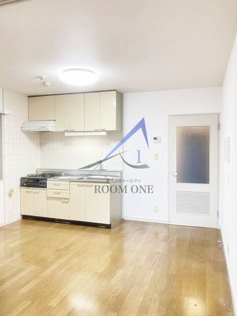 シャトレ山王ビルの居間・リビング|洋室のお部屋です。