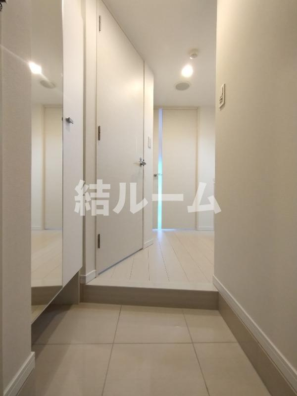 練馬区練馬１丁目の賃貸マンションの玄関