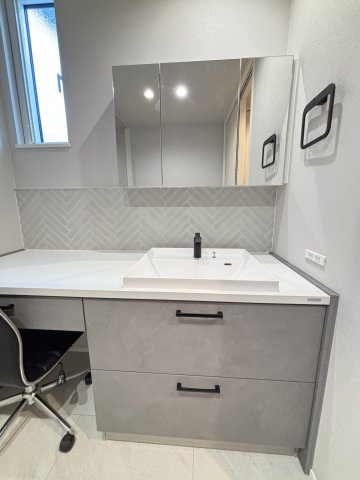 【独立洗面台】 | 東区花立６丁目