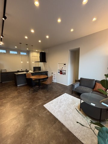 【居間・リビング】 | 東区花立６丁目