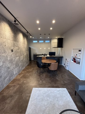 【居間・リビング】 | 東区花立６丁目