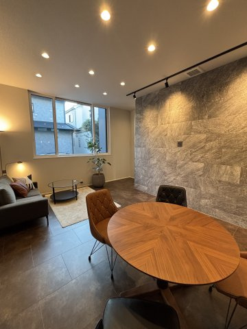 【居間・リビング】 | 東区花立６丁目