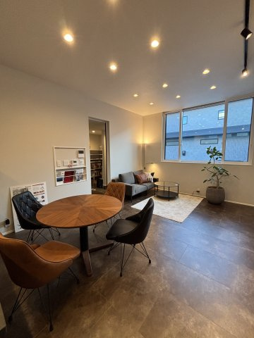 【居間・リビング】 | 東区花立６丁目