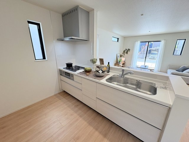 三郷市戸ケ崎5丁目　新築戸建　全10棟　J号棟のキッチン|同施工会社の参考写真になります。